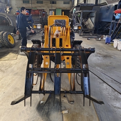 Mini caricatore a ruote personalizzabile con una capacità di 0.3 m3 e un peso di 800 kg
