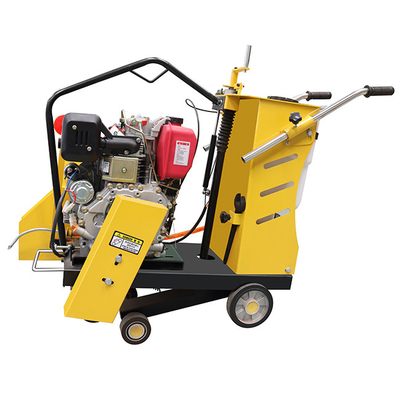 Alta efficienza operativa 700 mm Diesel Power Concrete Cutter Road Cutting Machine Made