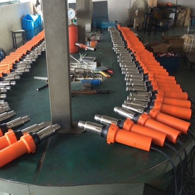 220V 50Hz Fornitura di alimentazione Arma di saldatura ad aria calda per saldatore a geomembrana HDPE 2000w