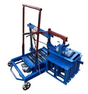 Facile da utilizzare Macchina di fabbricazione di blocchi di calcestruzzo per pavimentare i blocchi a buon mercato