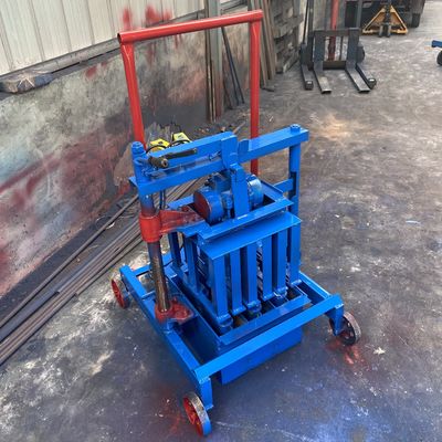 Facile da utilizzare Macchina di fabbricazione di blocchi di calcestruzzo per pavimentare i blocchi a buon mercato