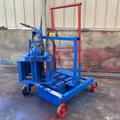 Piccole costruzioni mobili pavimentatore fabbricante di mattoni capacità di produzione automatica 2500 pcs/8 ore