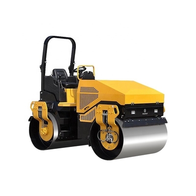4000 kg Peso Compattatori Roller Vibrating Road Machinery con forza di eccitazione di 30KN