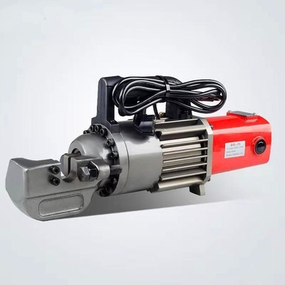 Tagliatore portatile di legno per il taglio di barre di acciaio da 4 a 32 mm nei progetti di costruzione industriale