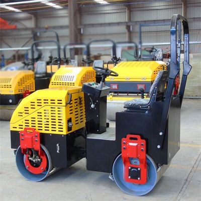 Ride On Road Roller per la costruzione stradale Vibrating Earth Compactor 2100*1500*950mm
