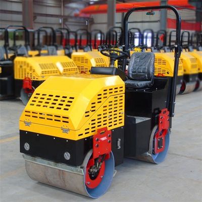 Ride On Road Roller per la costruzione stradale Vibrating Earth Compactor 2100*1500*950mm