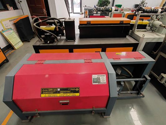 Tagliatore di rettificatori per rettificatori e tagliatori di fili di bobine di barrette di acciaio