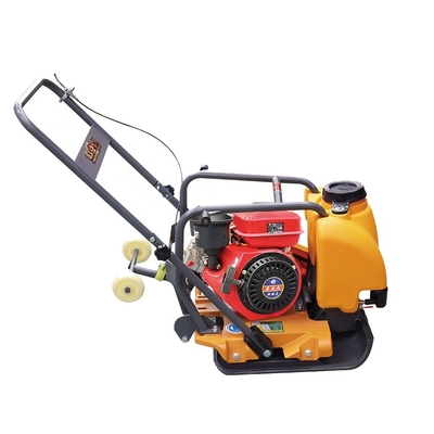 Compattatore per piastre vibranti con sistema di controllo meccanico