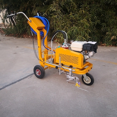 Marcare le strade con precisione utilizzando il spruzzatore di vernice a freddo a 1450*830*1100mm